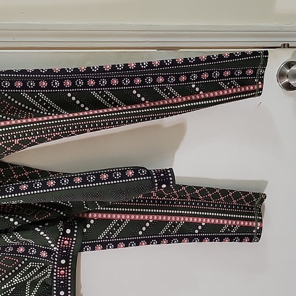 Jealous Tomato leggings set and jacket - Picture 3 of 13